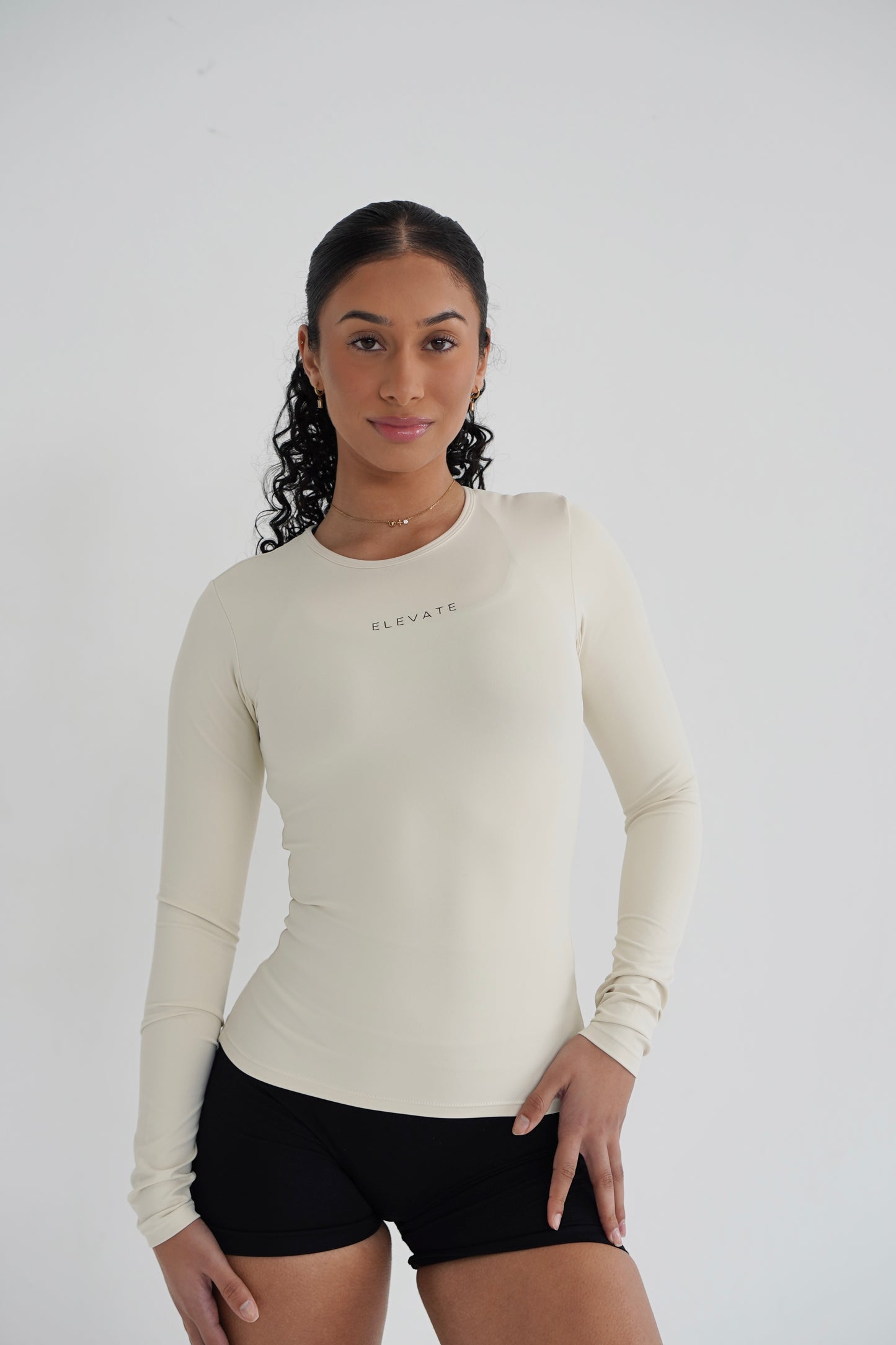 MOTION LONG SLEEVE- OFF WHITE
