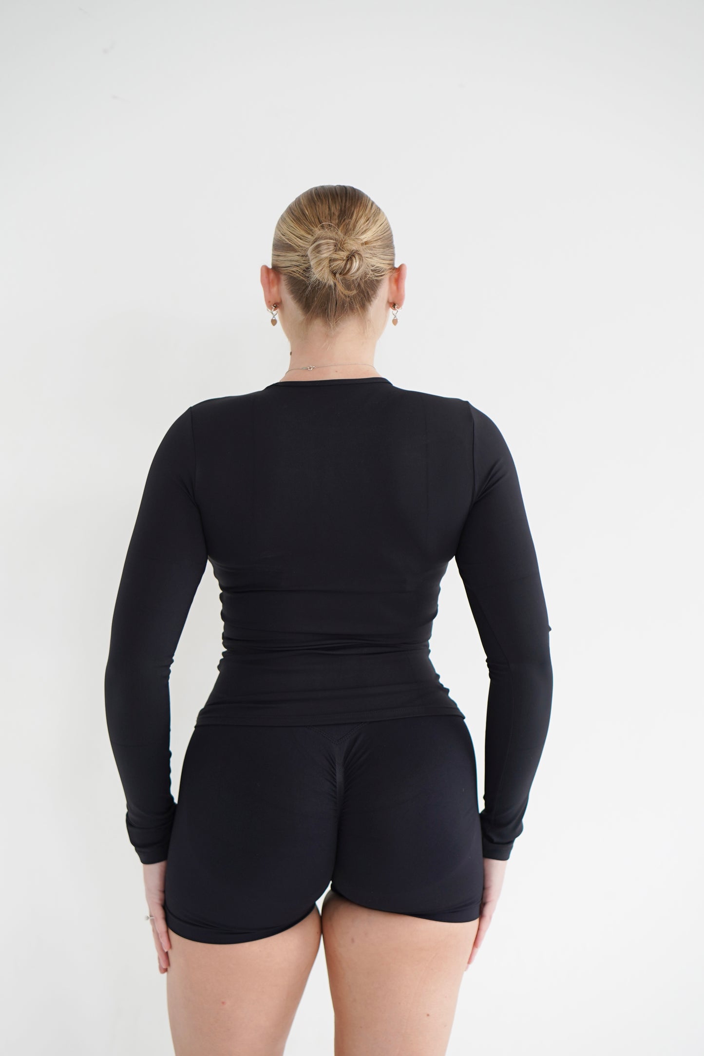 MOTION LONG SLEEVE- BLACK