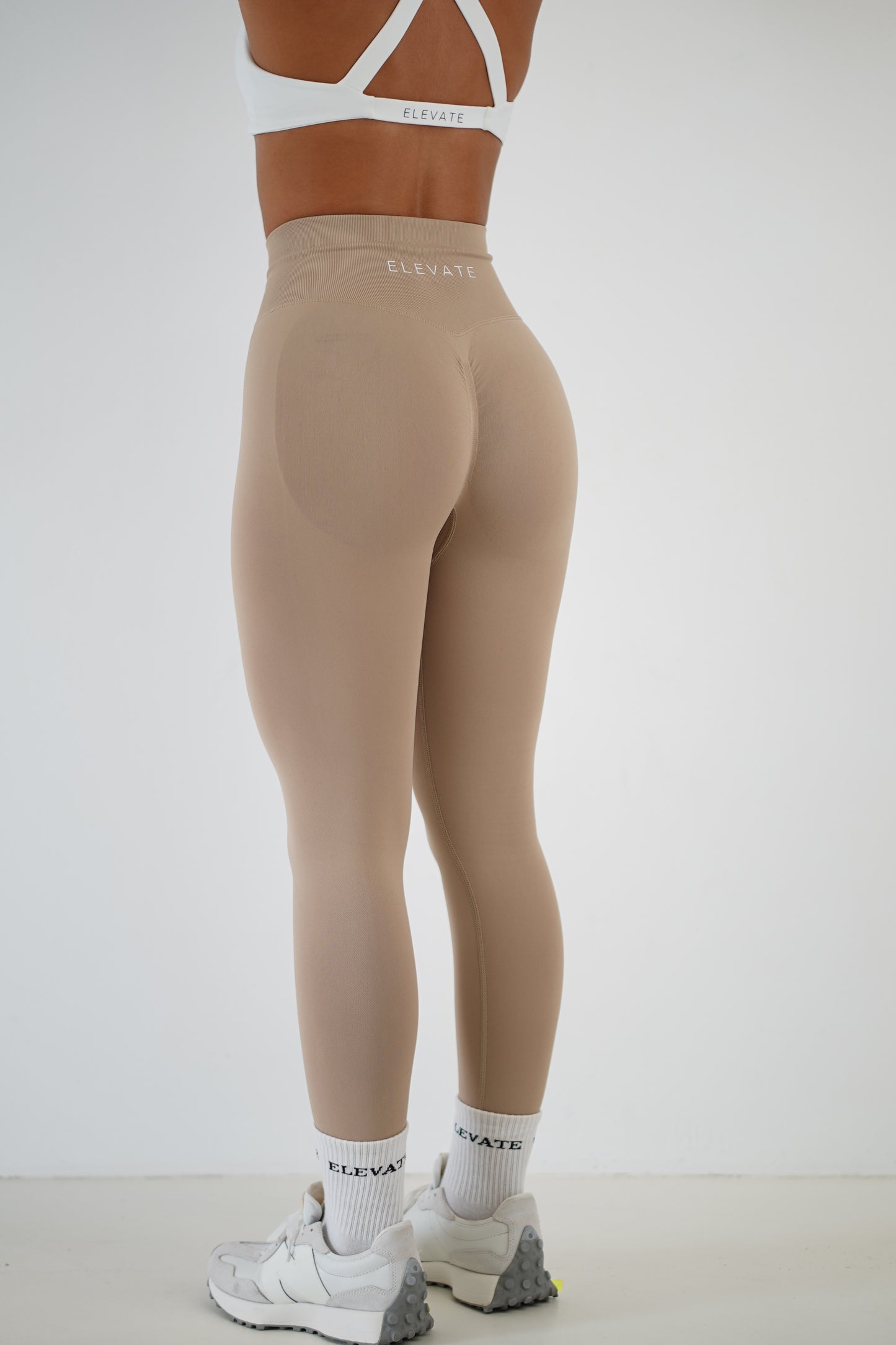 AMPLIFY SCRUNCH LEGGINGS- NUDE