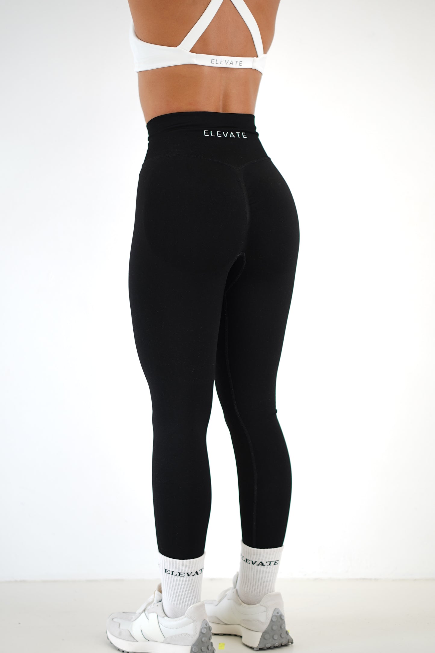 AMPLIFY SCRUNCH LEGGINGS- BLACK