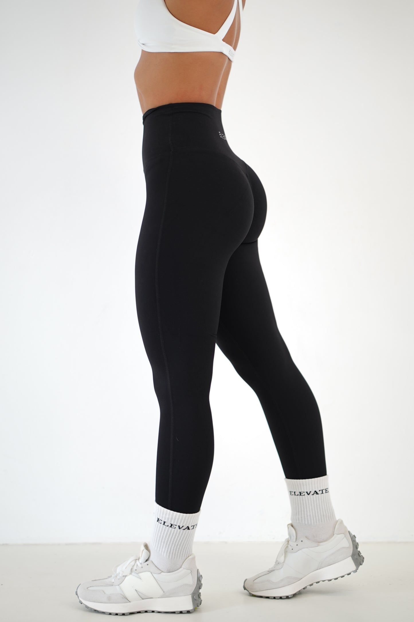 ESSENTIAL LEGGINGS- BLACK