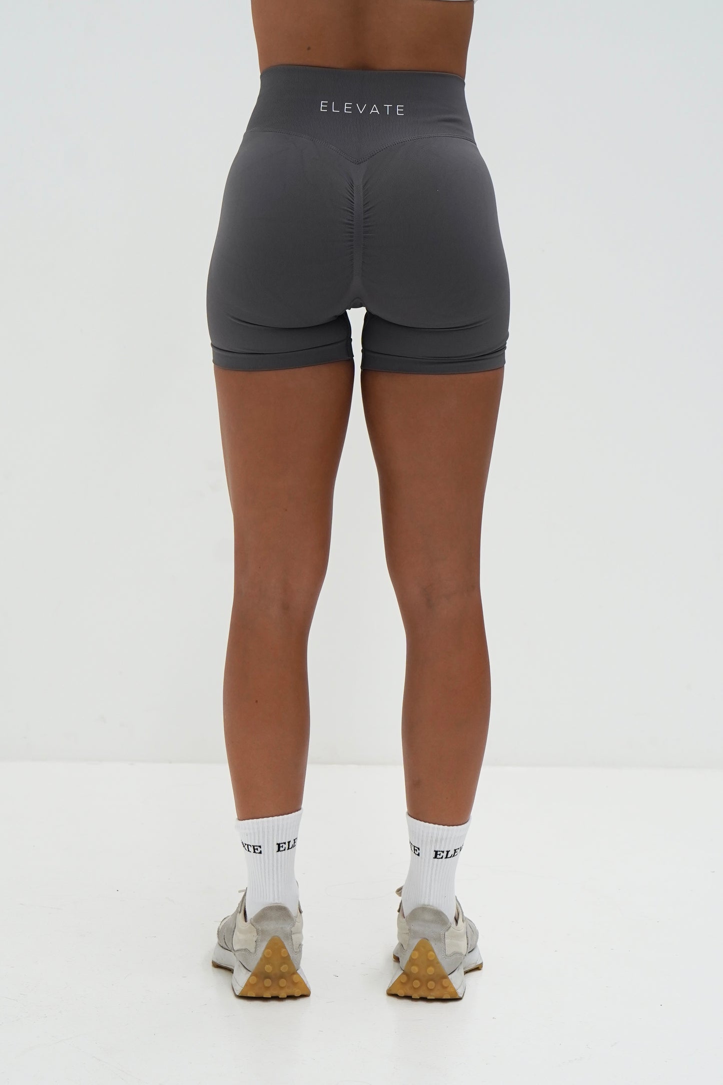 AMPLIFY SCRUNCH SHORTS- DARK GREY