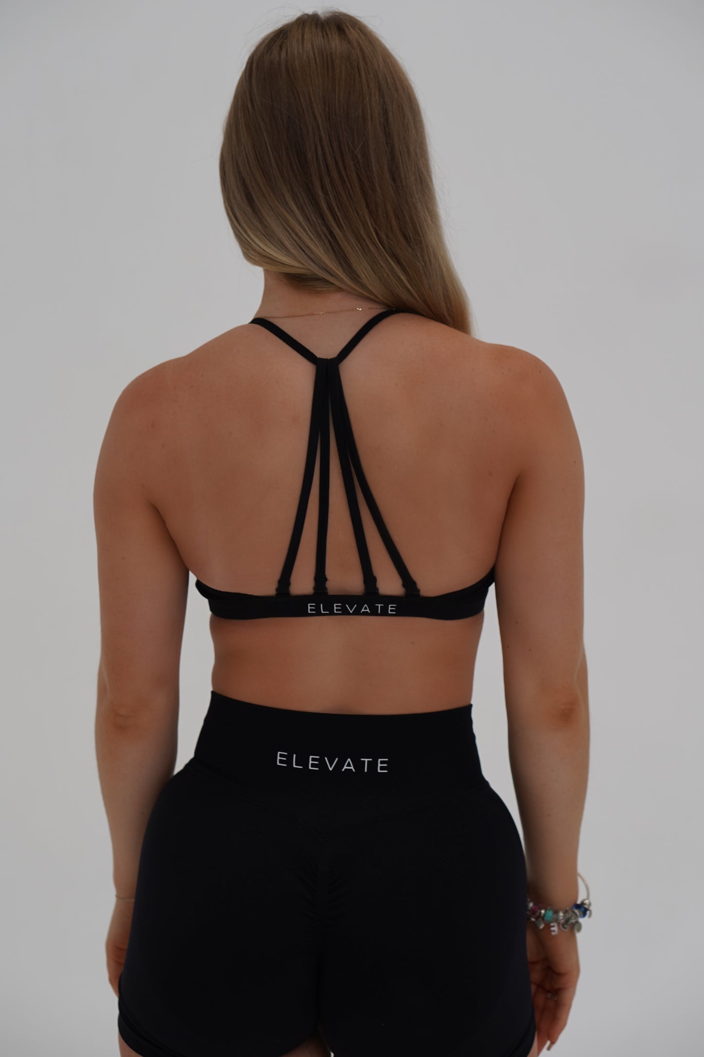 HALTER CROP- BLACK