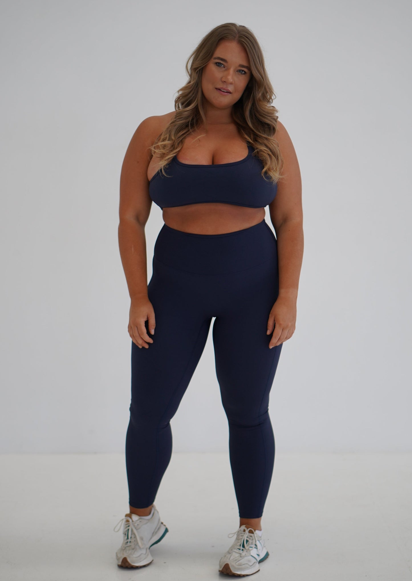 ESSENTIAL LEGGINGS- NAVY