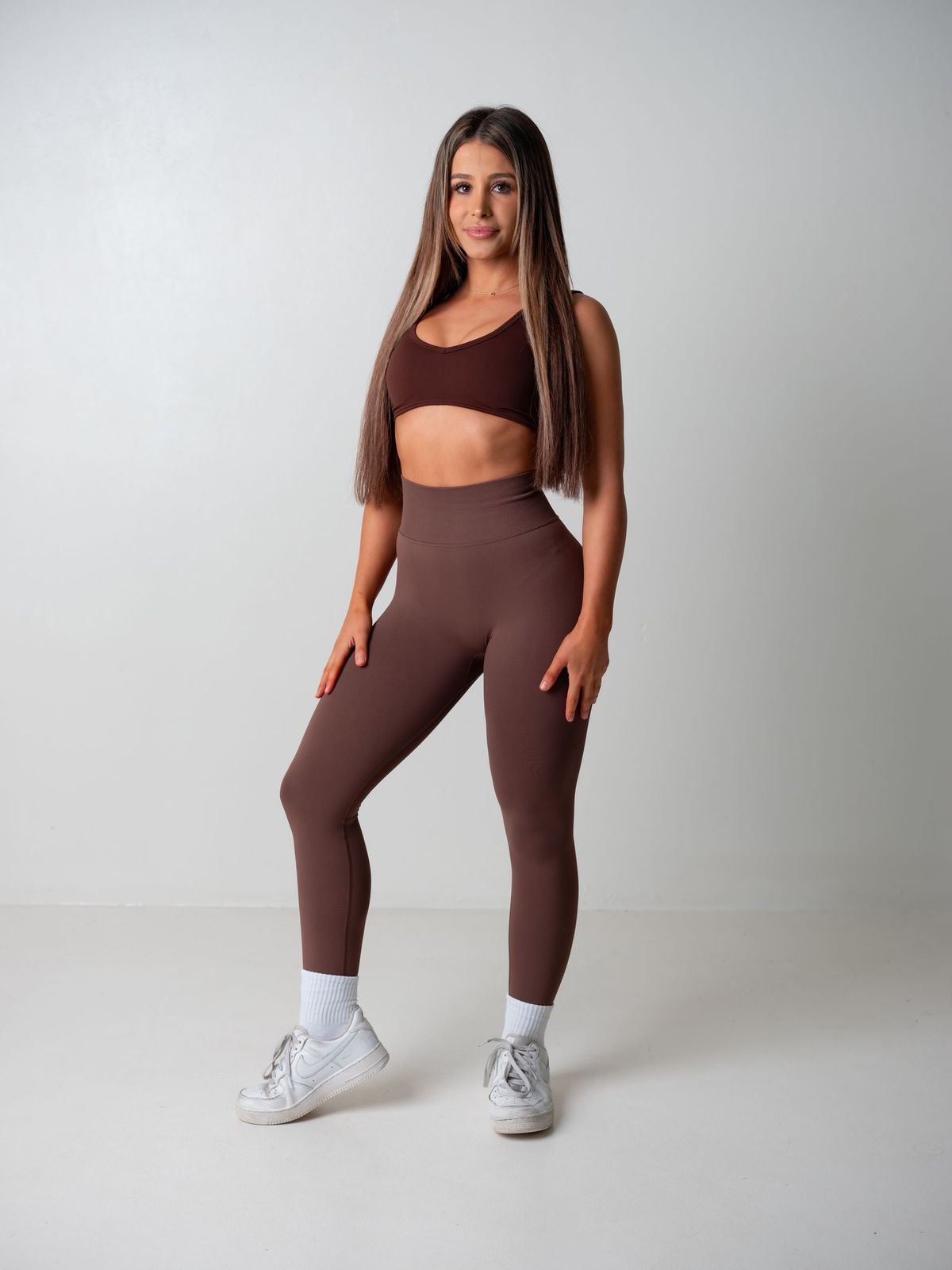 AMPLIFY SCRUNCH LEGGINGS- CHOCOLATE